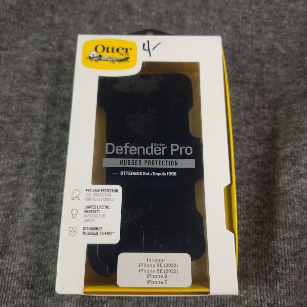 OtterBox Defender Pro Case w/Holster Clip For iPhone 7/8 SE (2020) Black